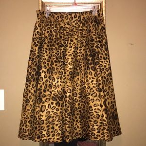 Leopard print skirt-Mid length!!